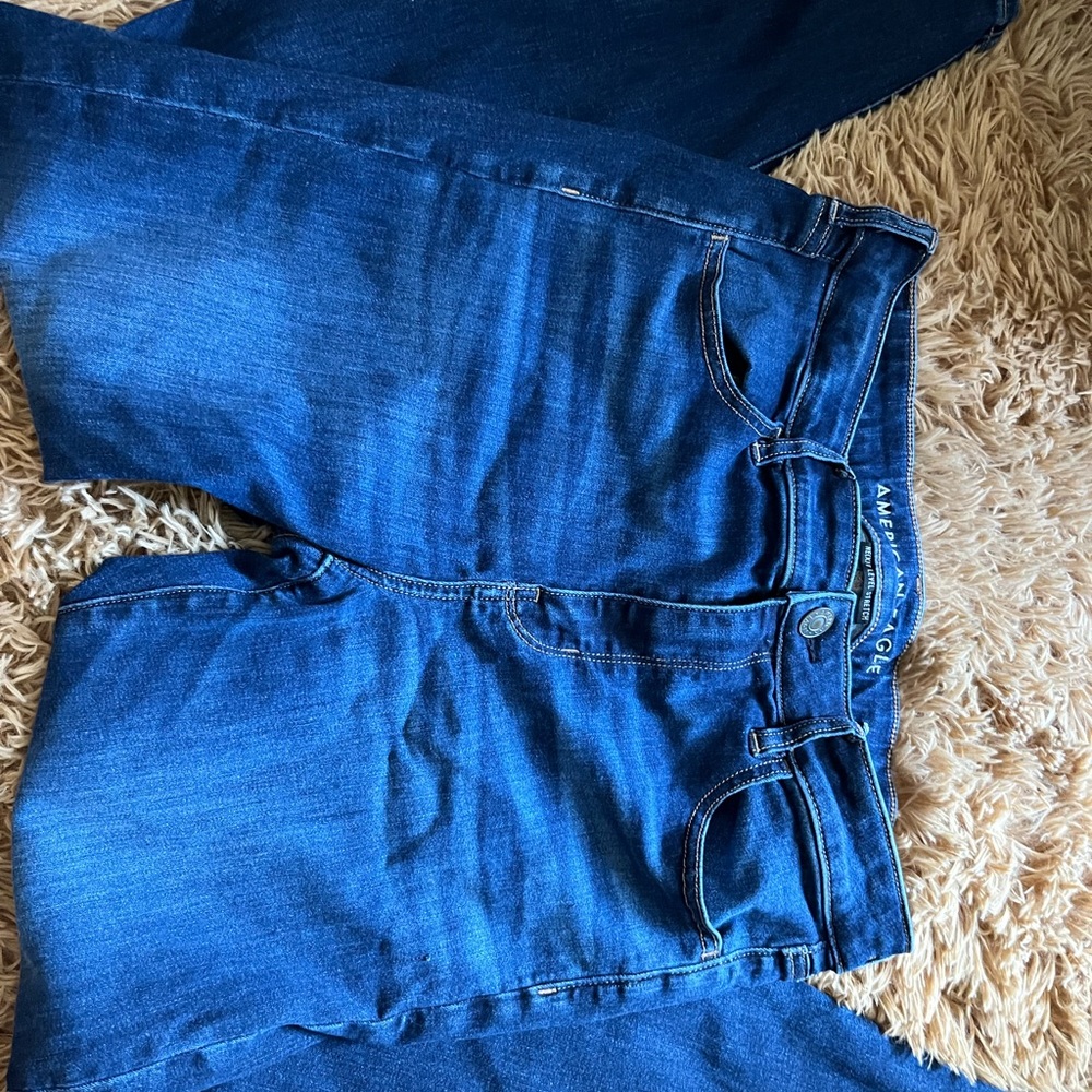 American Eagle Blue Jeans stretchy